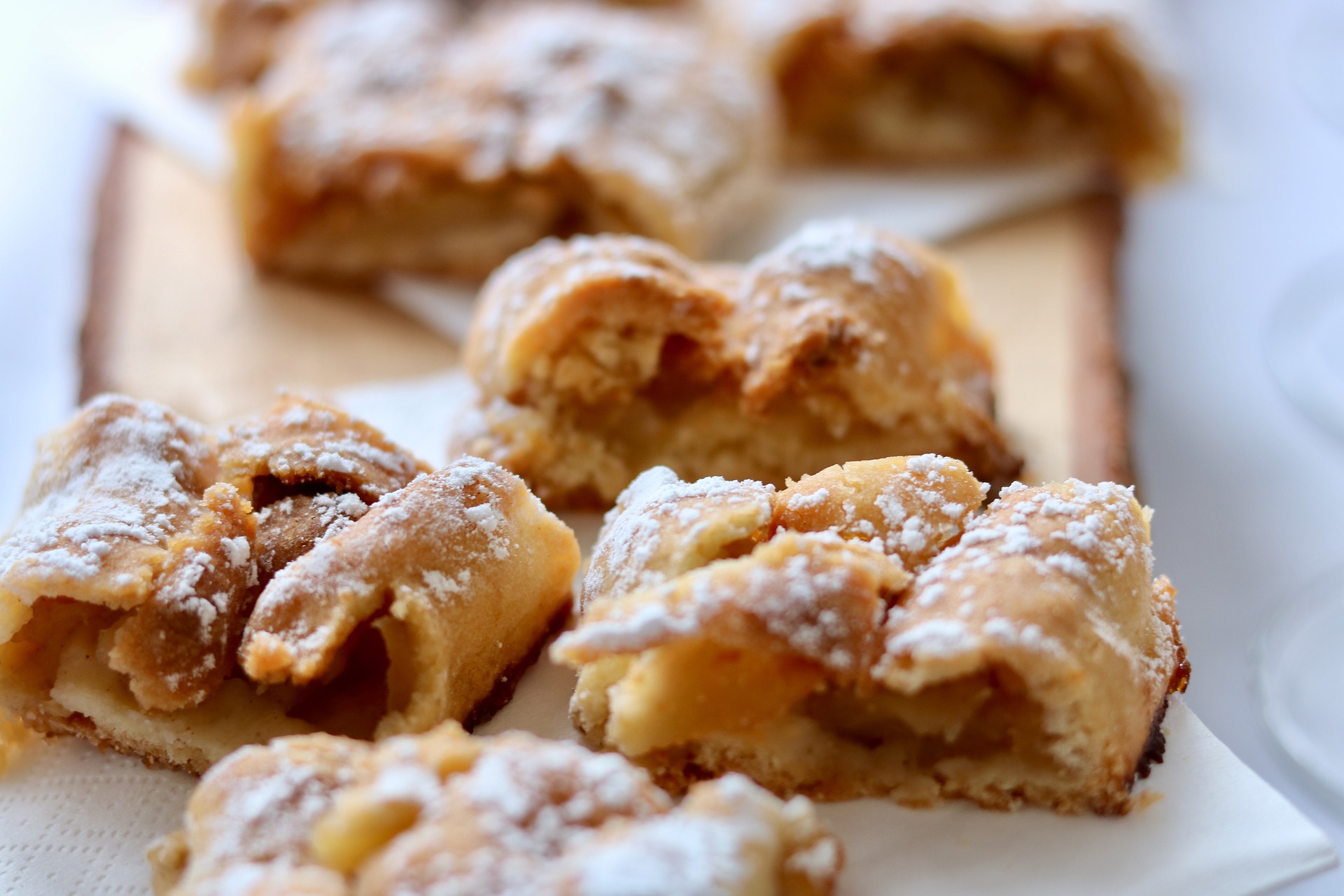 Apple strudel